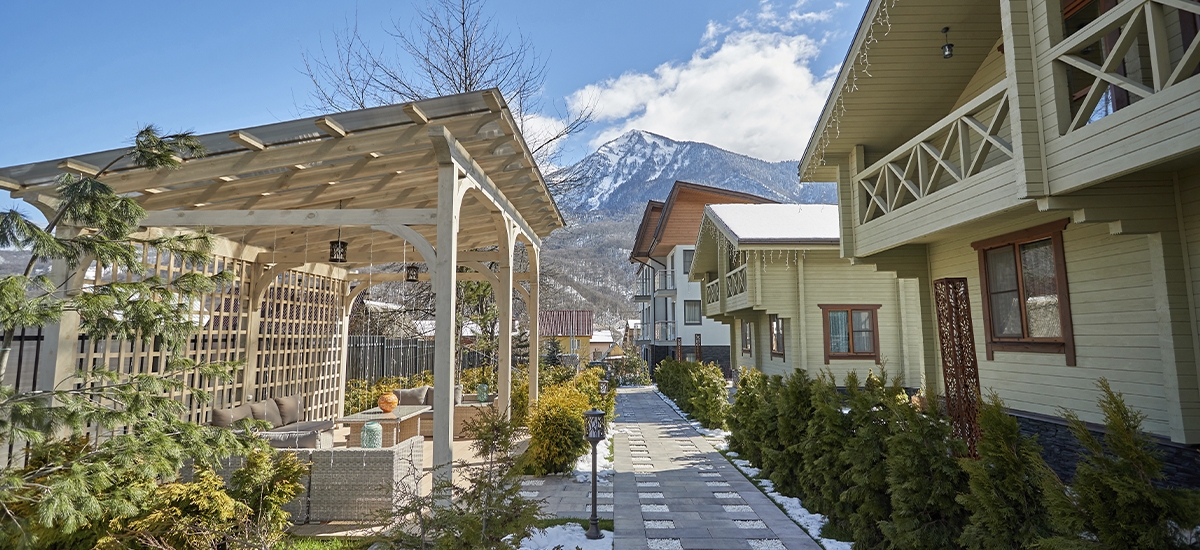 HILLS POLYANA<br>Hotel & SPA