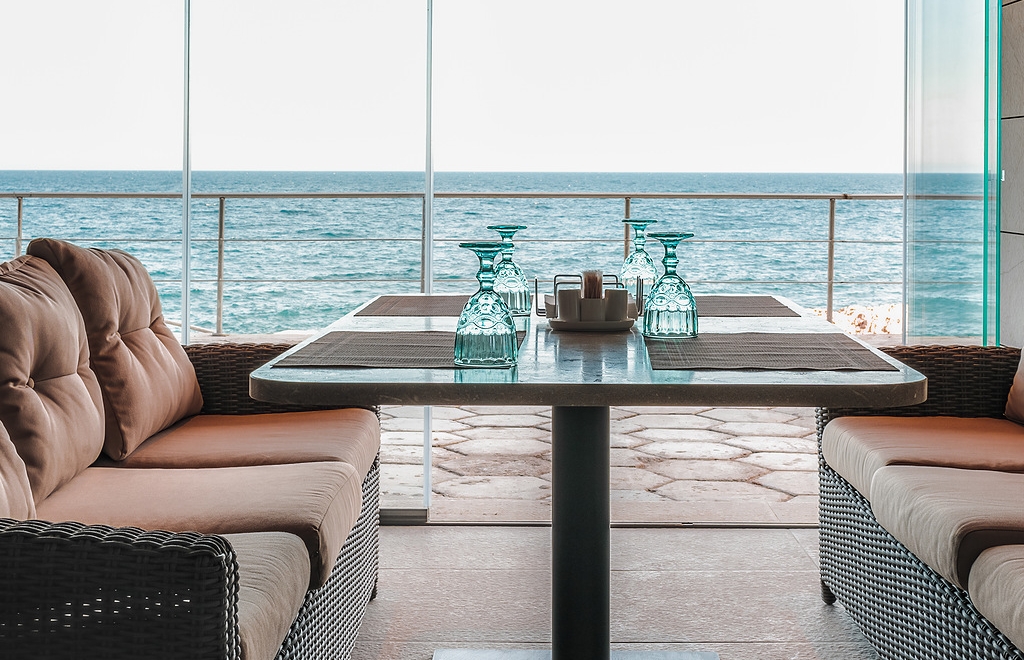 Ресторан на набережной «Beach Club»