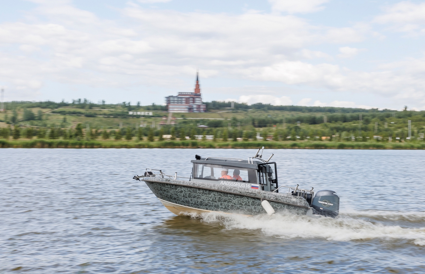 Прогулки на катере по каналам