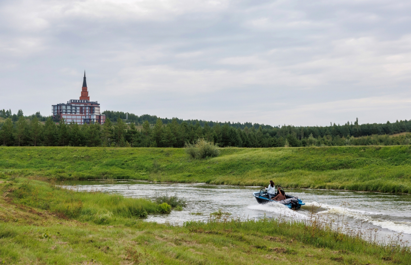 Прогулки на катере по каналам