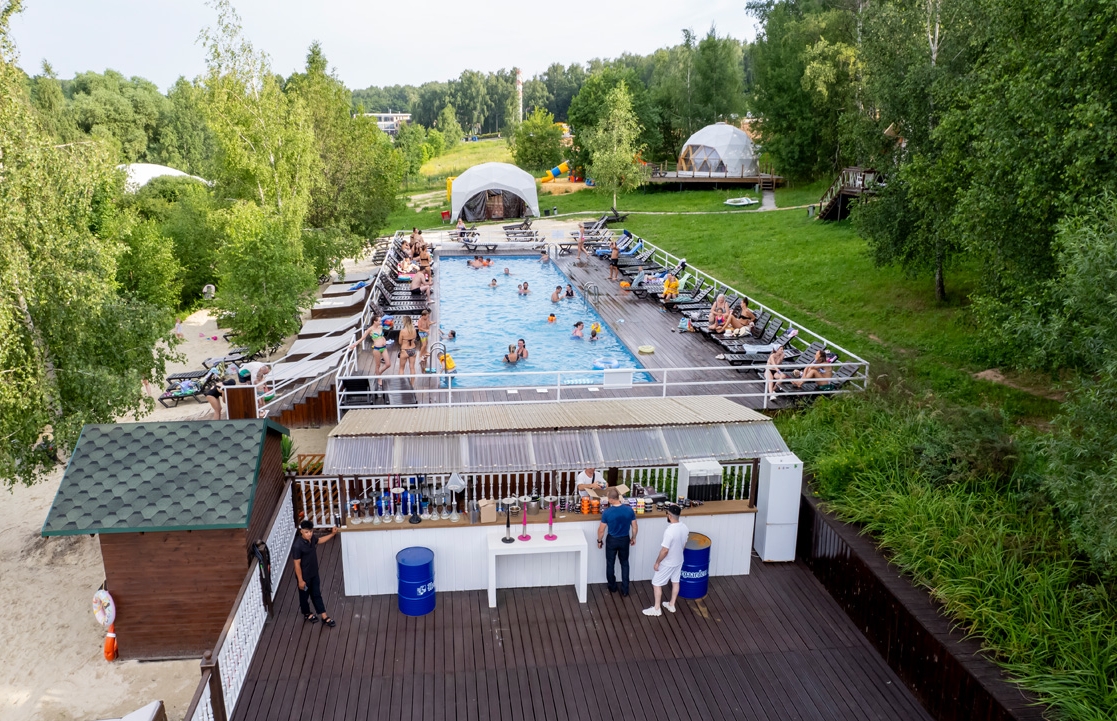 Пляжный бар «Дикая утка»