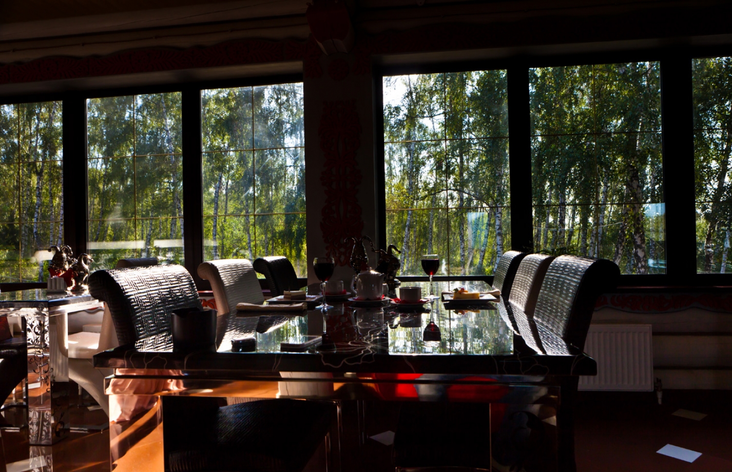 Ресторан стейк-хаус «ПЕТRUШКА»