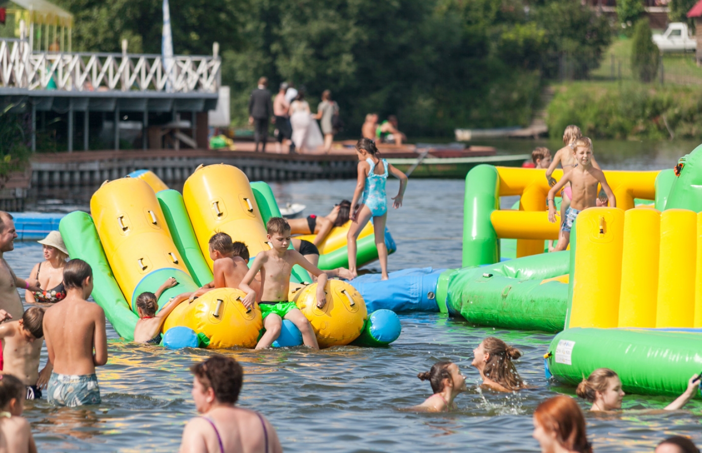 ПЛЯЖ С АКВАПАРКОМ 