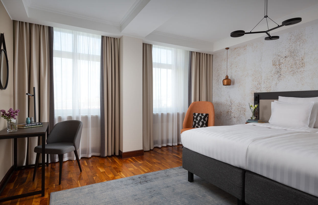 Улучшенный двухместный номер с двуспальной кроватью