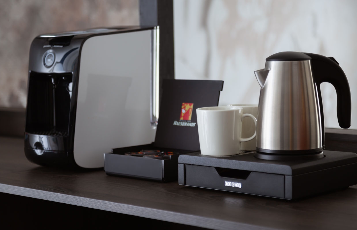 Улучшенный двухместный номер с двумя односпальными кроватями