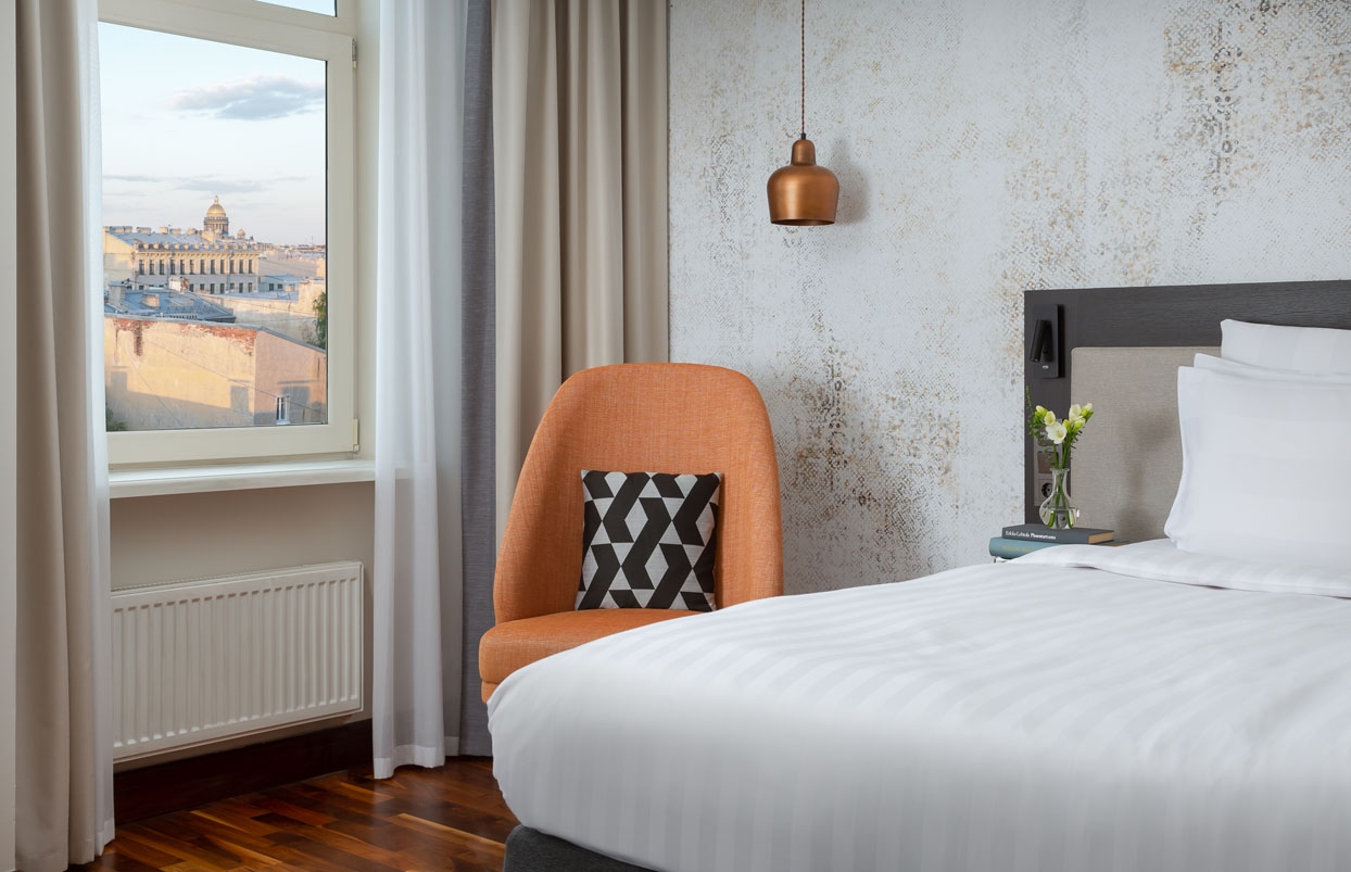 Улучшенный двухместный номер с двуспальной кроватью