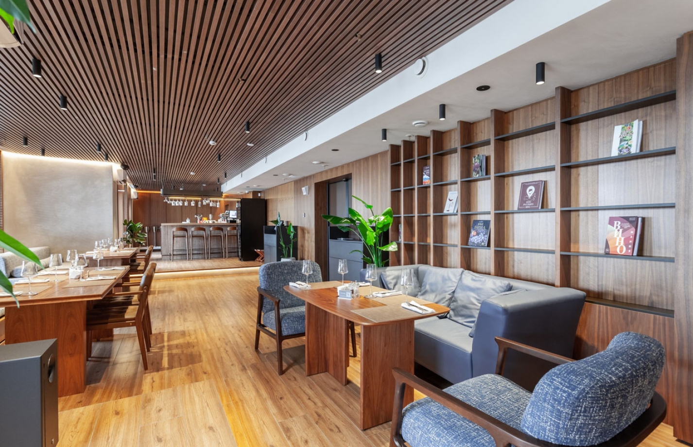 Balkon wine bar