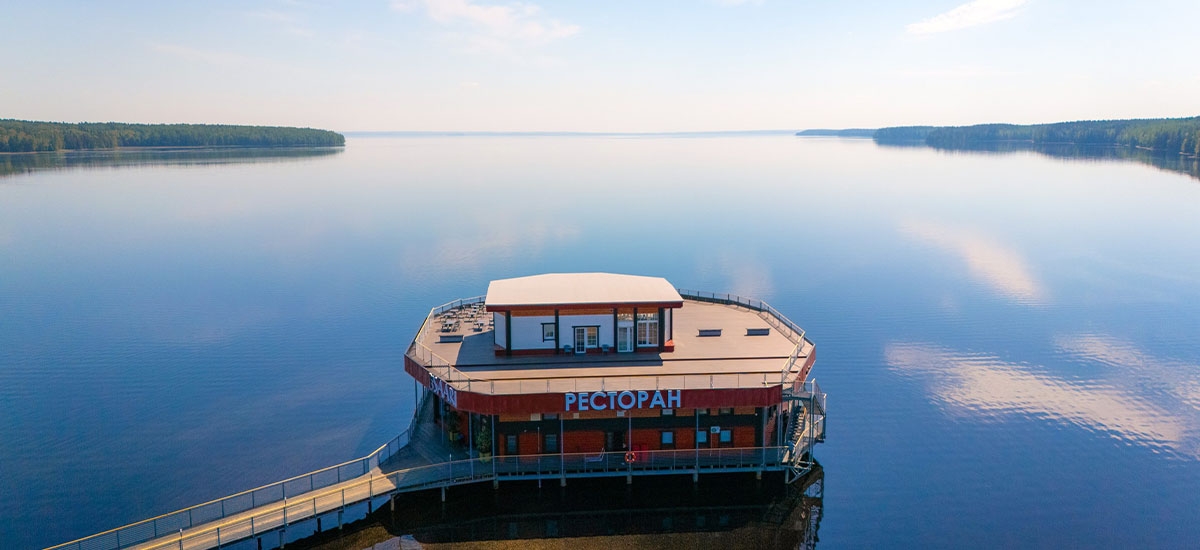 Ресторан Saari курортного комплекса «Черные камни»