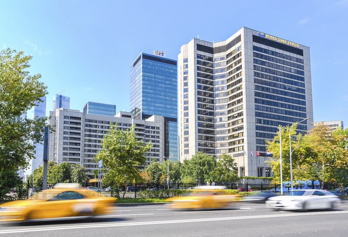 Wtc moscow. ЦМТ Москва. Плаза Гарден Москва. Plaza Garden Moscow WTC 5 вид на Украину. Центр международной торговли Москва адрес.